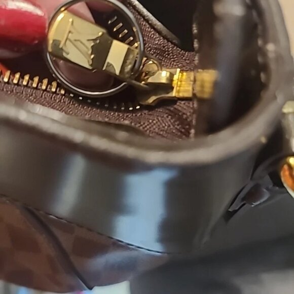 Authentic Louis Vuitton Siena MM Damier Ebene Crossbody Shoulder Handbag - Picture 10 of 16